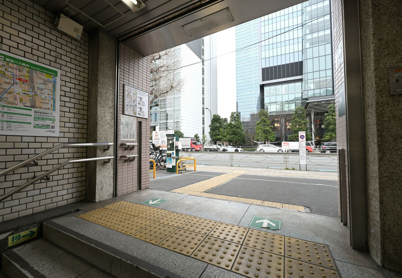 都営地下鉄三田駅A9出口